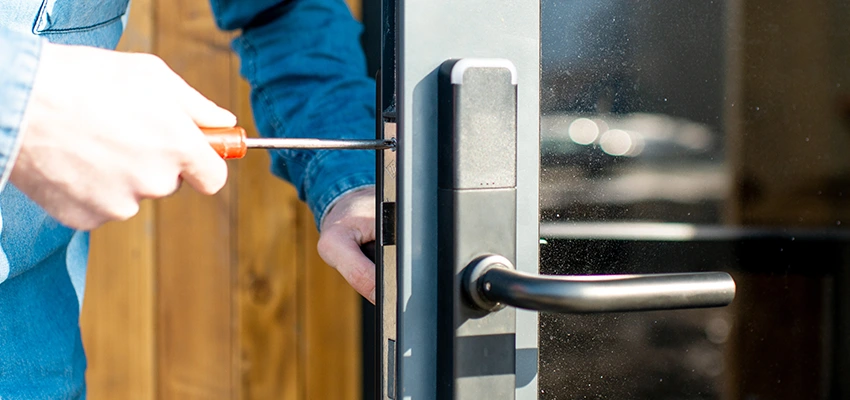 Aluminium Door Lock Replacement in Sebastopol, California
